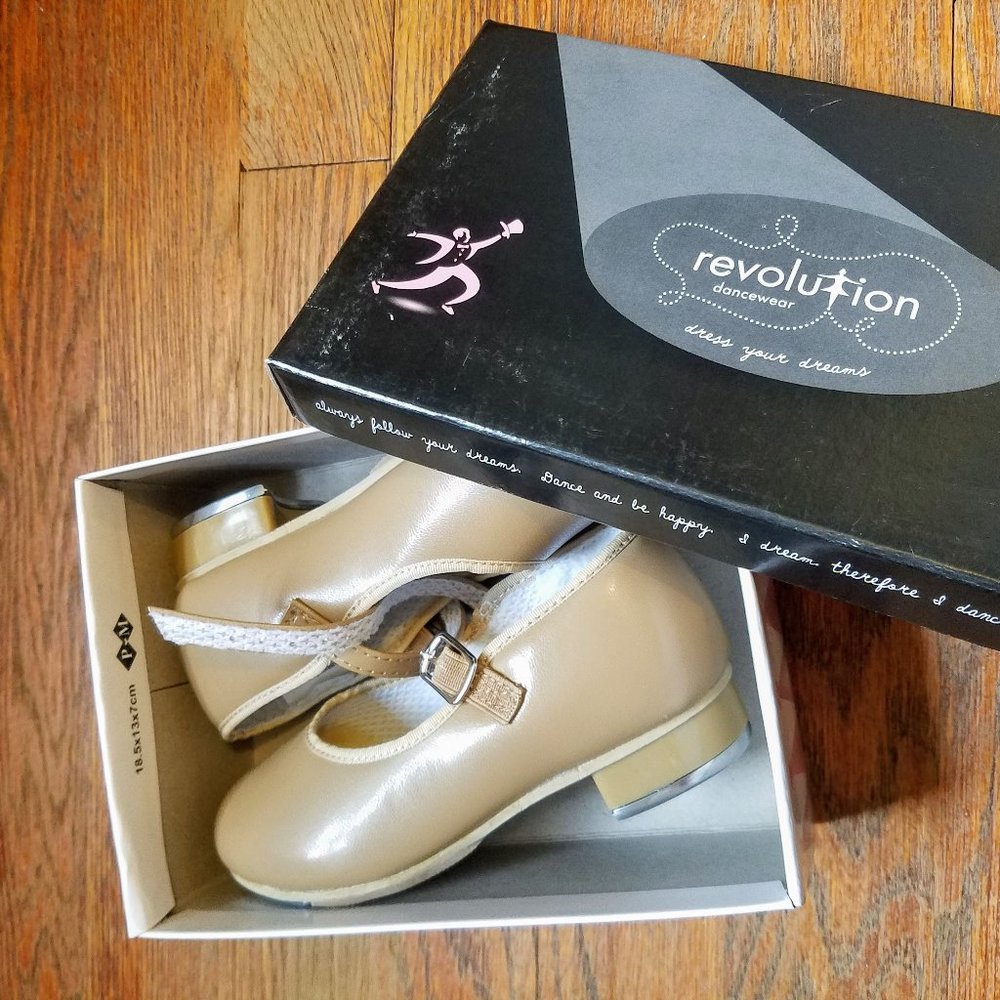 Girl's Tap Shoes